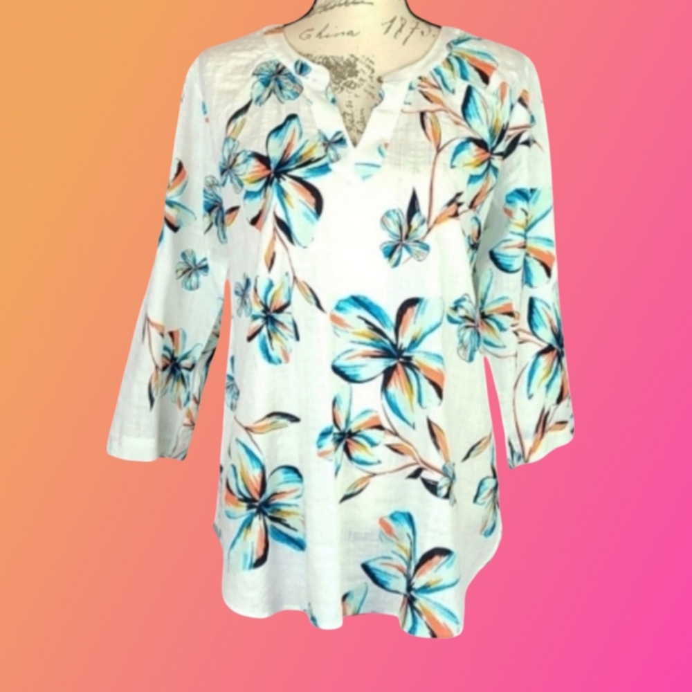 NEW Tropical Beach Top White Floral Tunic Top White Blue Van Heusen Size M